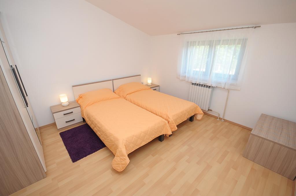 Apartament Vv Pula Habitación foto