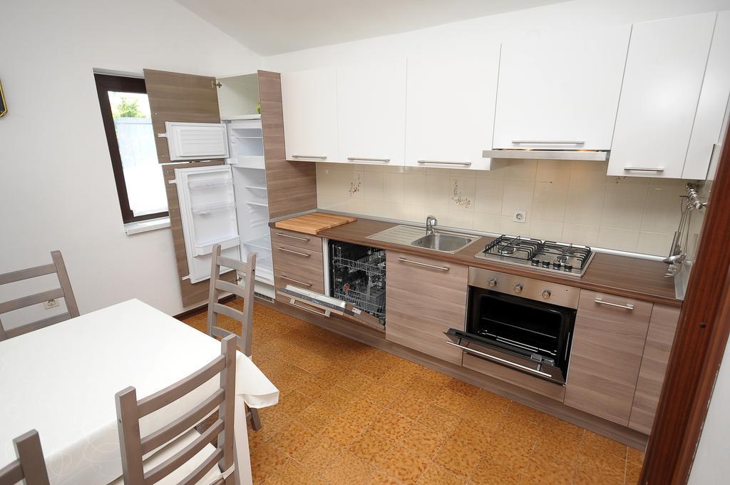 Apartament Vv Pula Habitación foto