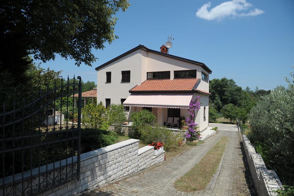 Apartament Vv Pula Habitación foto