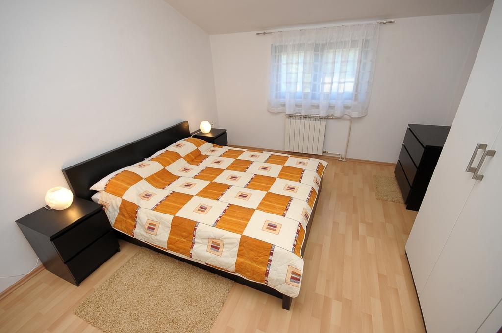 Apartament Vv Pula Habitación foto